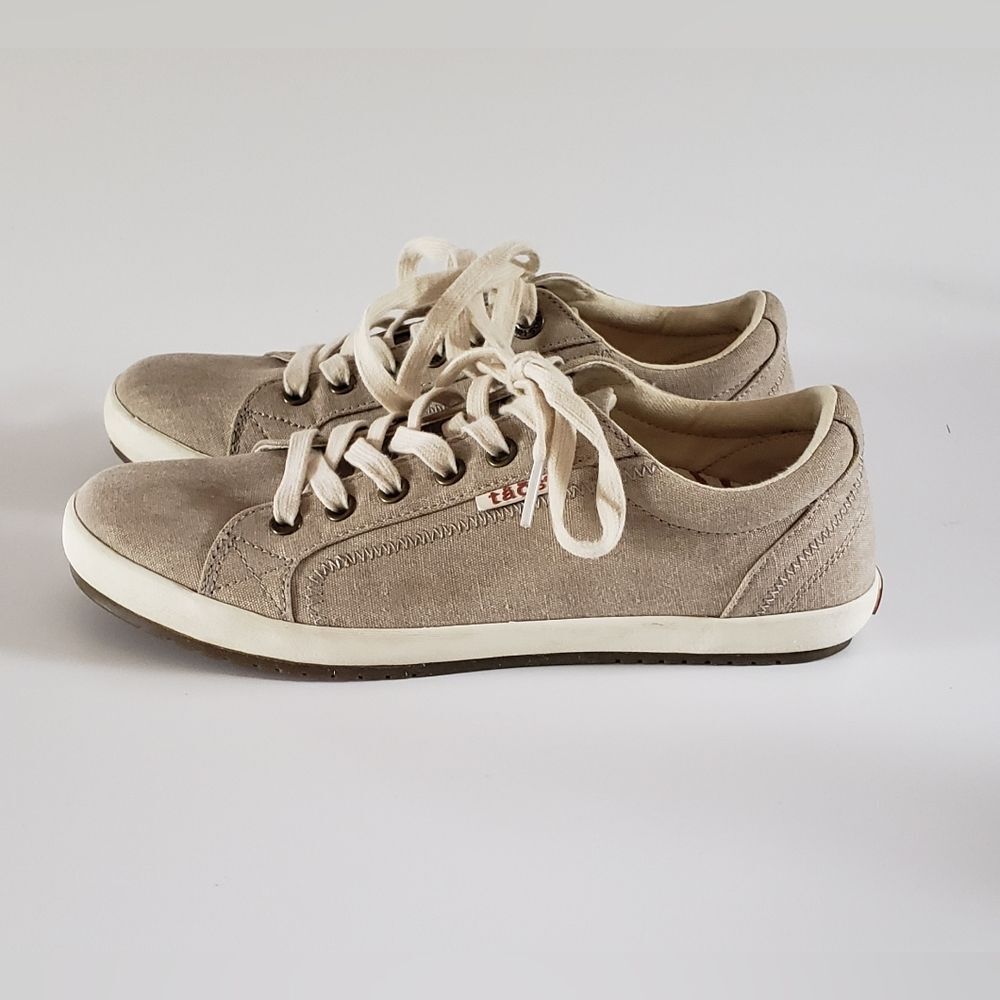 Taos Star Women's Canvas Khaki Lace Up Sneaker Size 7.5